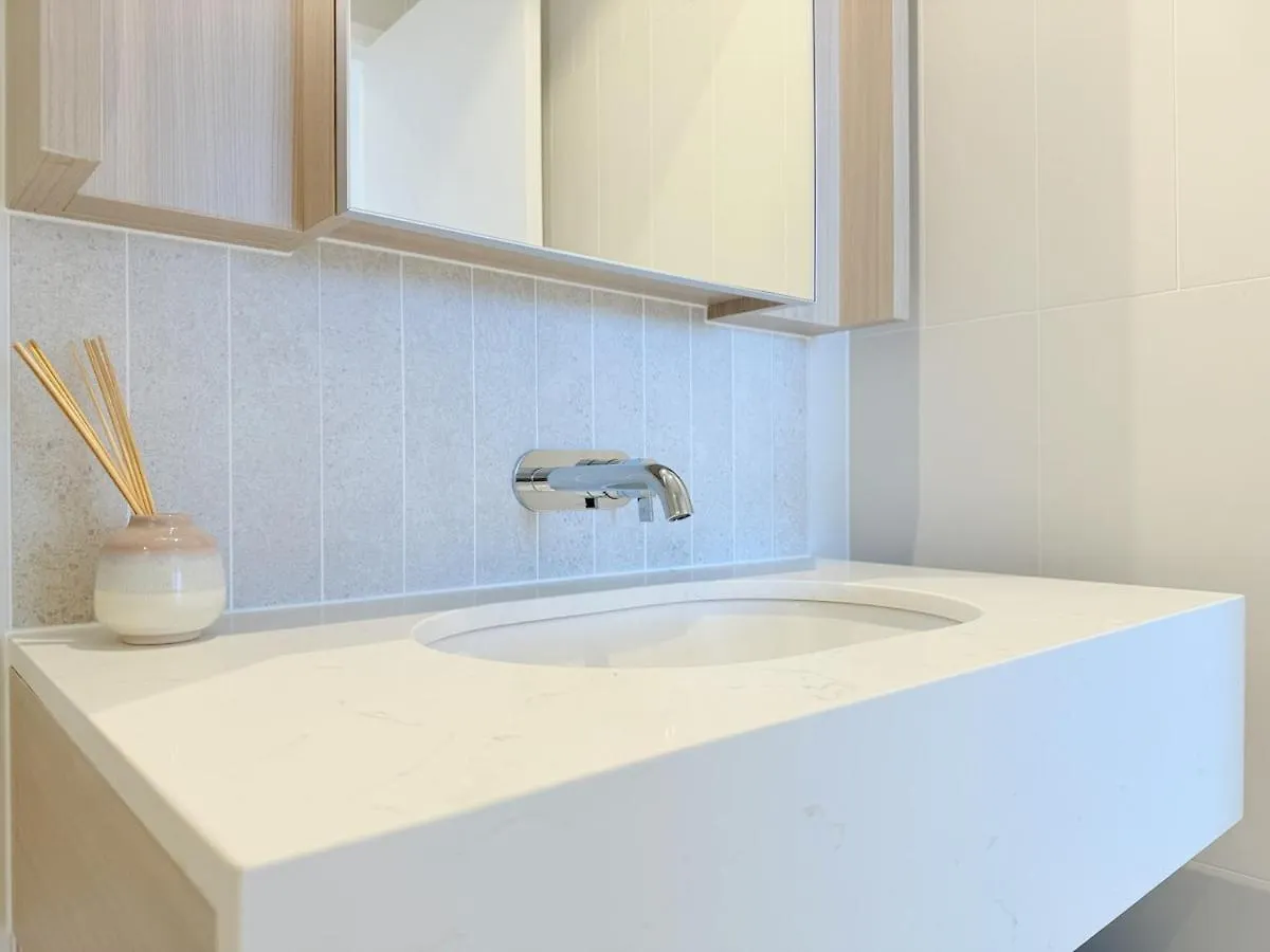 Stylish Riverfront 2Bed Apt With Pool At Queens Wharf Brisbane